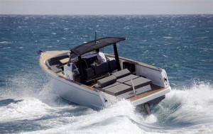 Fjord 36 Open un tender de luxe pour Maxi Yachts