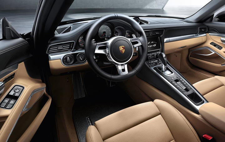 porsche-targa-4-interieur