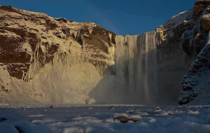 Skogafoss_winter