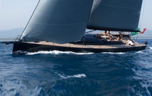 Mylius Yacht 18 E 35 la vision italienne de la voile de prestige