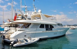 Moonen 94 Alu au Cannes Yachting Festival